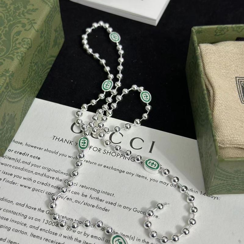 G*u*i necklaces